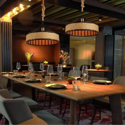 Suspendare versatilă și soclu standard E27