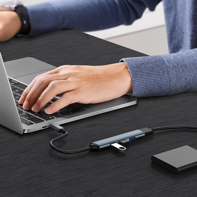 Hub USB 3.0 cu 4 porturi