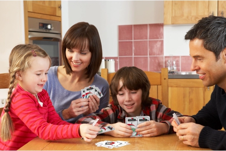 Distracție pentru toată familia și prieteni