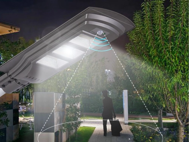 Lampa stradală solară LED cu telecomandă și senzori
