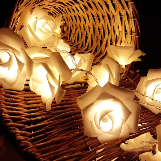 Difuzoare roz delicate pentru o lumină intimă