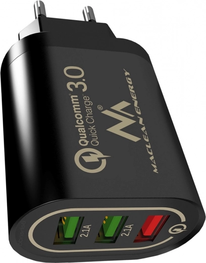 Trei porturi USB pentru încărcare simultană