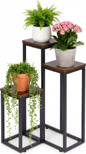 Aranjament pe trei niveluri pentru o expunere impresionantă