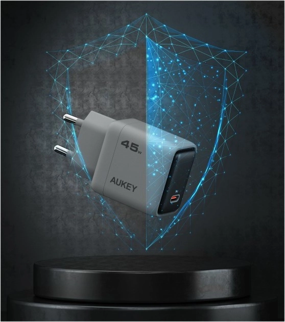 Mini încărcător AUKEY 45W USB-C cu încărcare rapidă