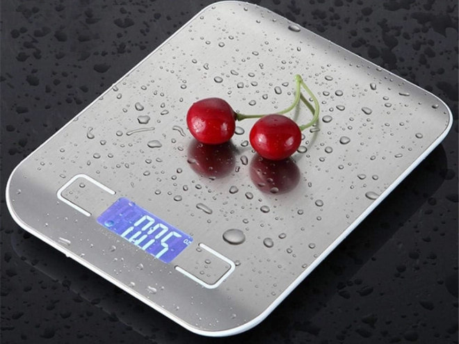 LCD iluminat și control tactil