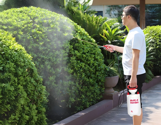 Pulverizator presiune grădină 5L Multigarden