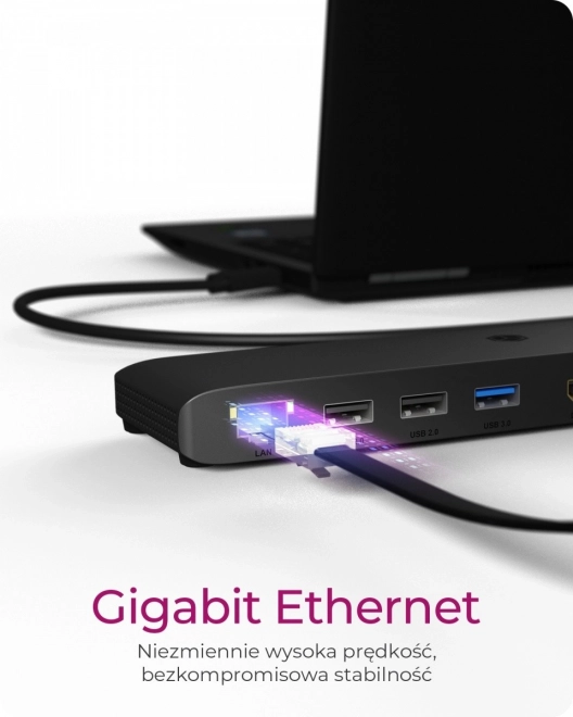 Stație de andocare USB-C cu ieșire video triplu
