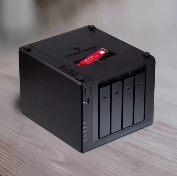 SSD 2 TB pentru NAS - WD Red SN700 NVMe