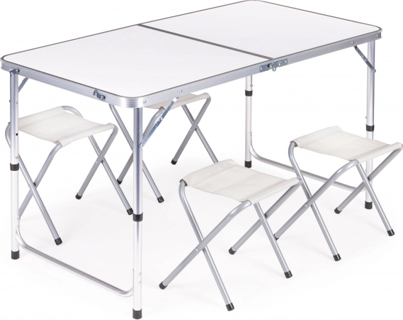 Set complet pentru 4 persoane