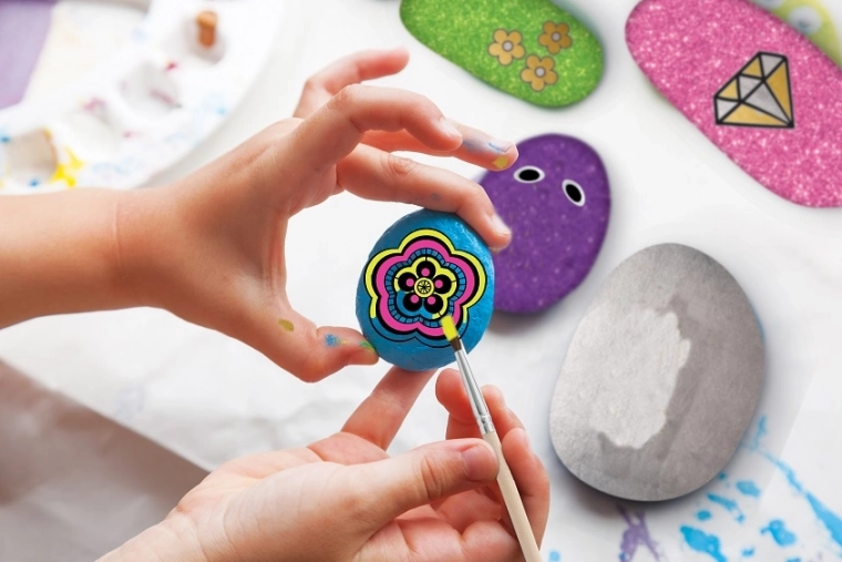 Pietre netede și instrumente precise