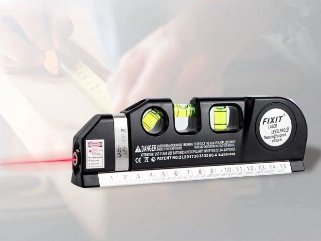 Nivelă laser cu măsură de 2,5m și încărcare USB