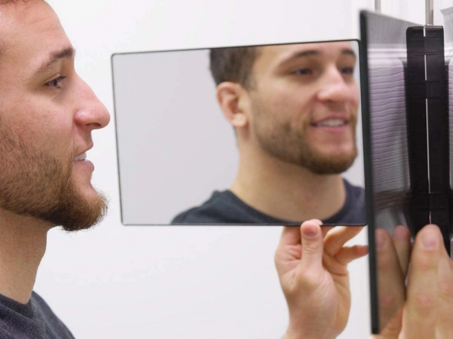Oglindă pliabilă pentru cosmetice cu trei panouri