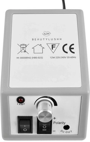 54 de atașamente pentru un stil versatil