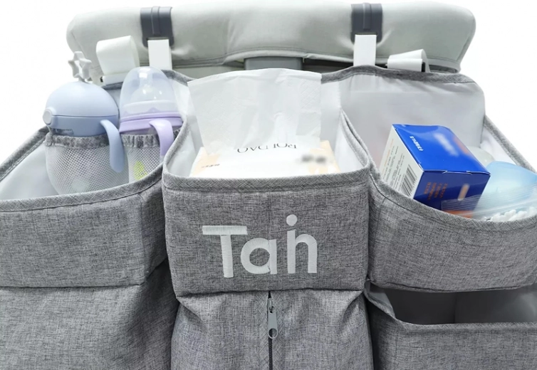 Depozitare clară și buzunare din plasă pentru mărunțișuri