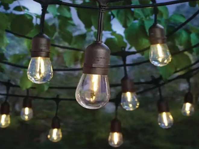 Lumină caldă și primitoare pentru orice ocazie
