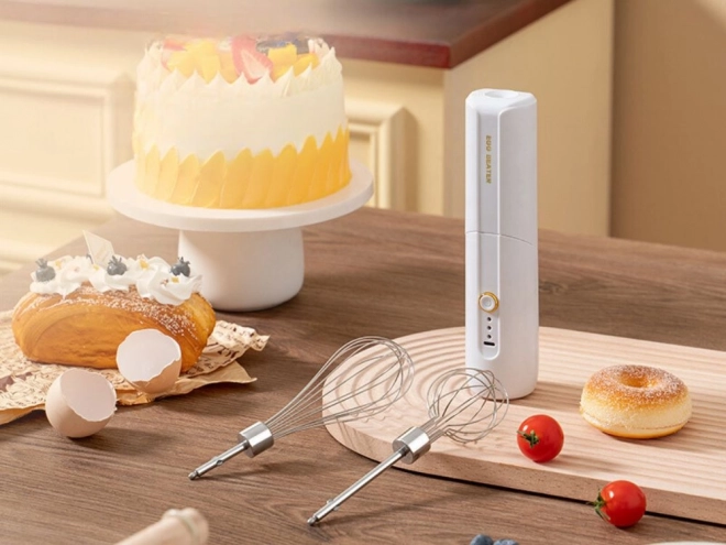 Mixer electric portabil cu USB pentru ouă