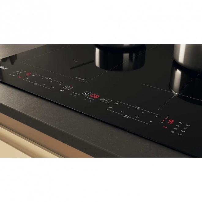 Plită cu inducție cu acces direct și funcții automate