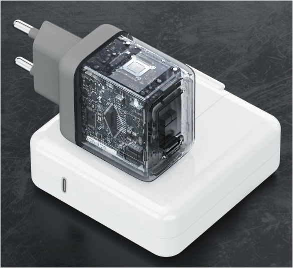 Mini încărcător AUKEY 45W USB-C cu încărcare rapidă