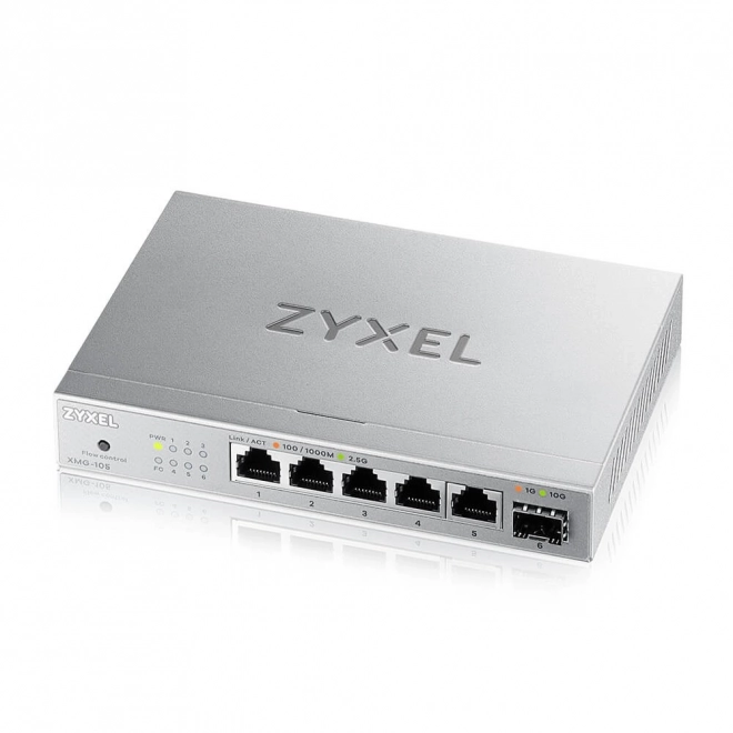 Comutator Zyxel XMG-105 2,5G pentru îmbunătățirea rețelei