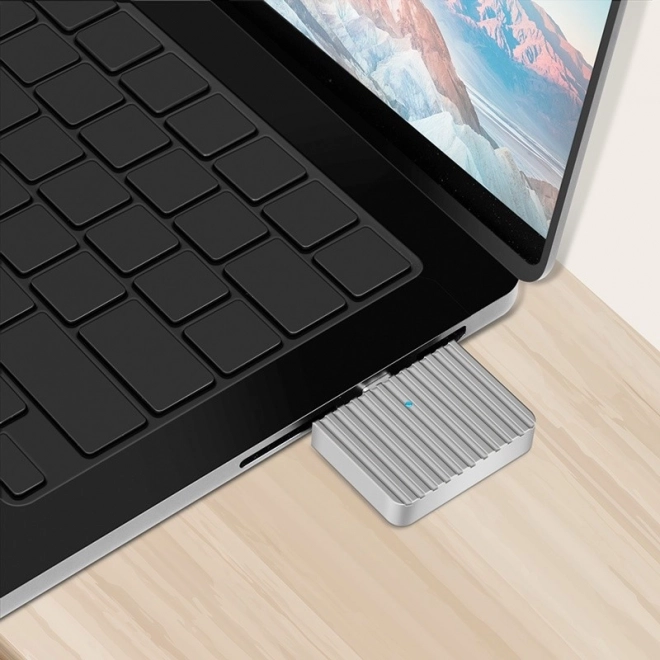Carcasă USB 3.2 cu performanță înaltă pentru SSD NVMe