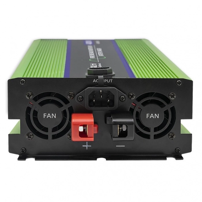Convertizor de tensiune Qoltec cu sinus pur și ecran LCD