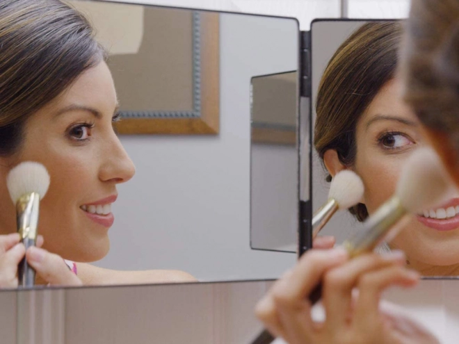 Oglindă pliabilă pentru cosmetice cu trei panouri