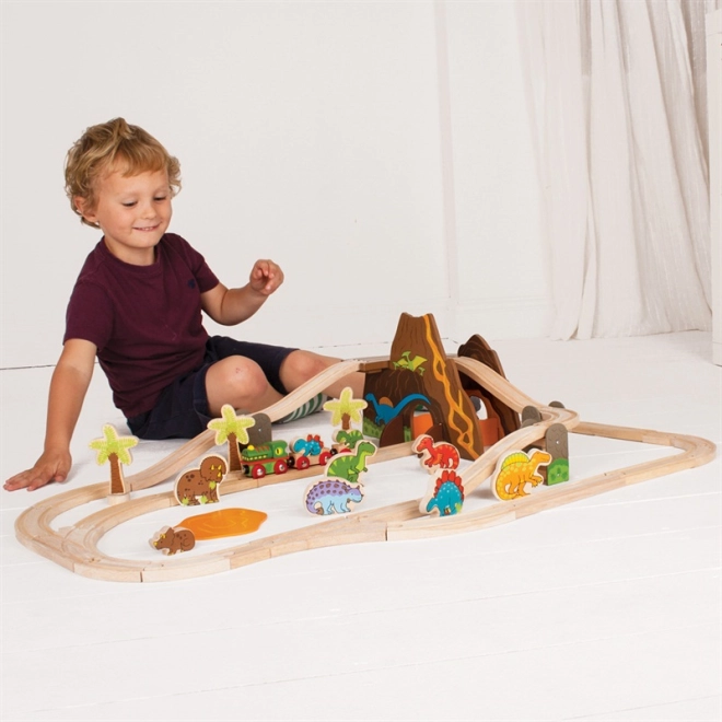 Figurine de dinozauri colorate și tren