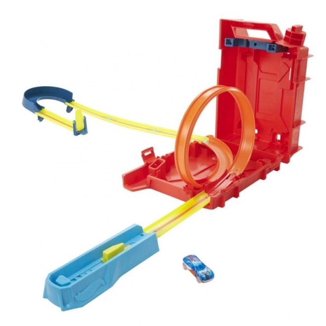 Hot Wheels Set de Piste cu Canistră Cascadorii