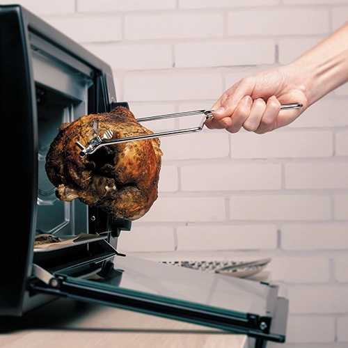 Rotisor 360° pentru carne suculentă