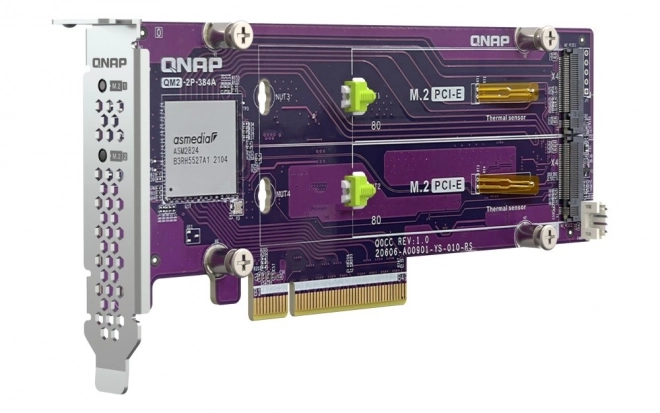 Card de expansiune QM2 de la QNAP