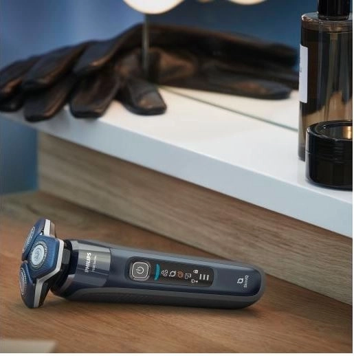 Aparat de ras Philips Seria 7000