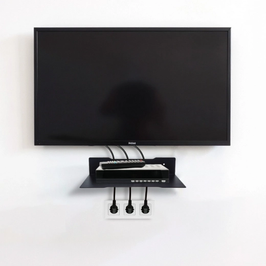 Instalare curată datorită trecerii pentru cabluri