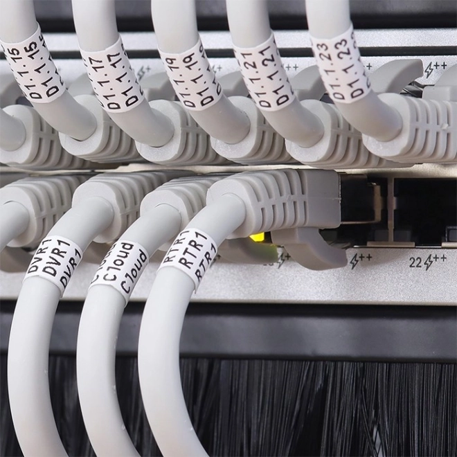 QOLTEC panou cu perii pentru rack de 19″, 1U