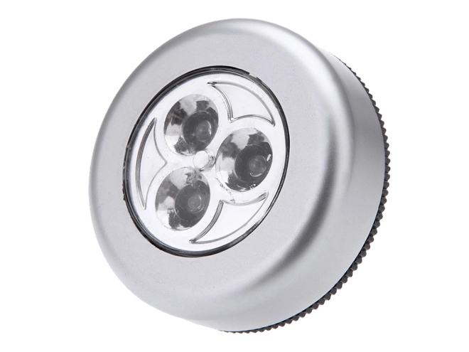 3× LED-uri luminoase și eficiente