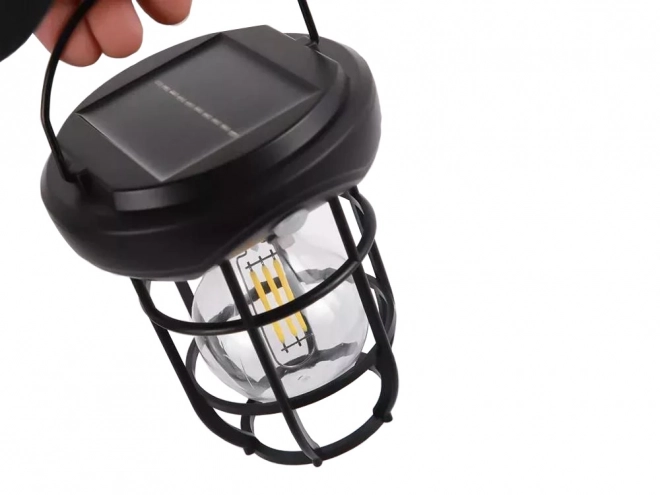 Lampa solară cu senzor de apus și mișcare