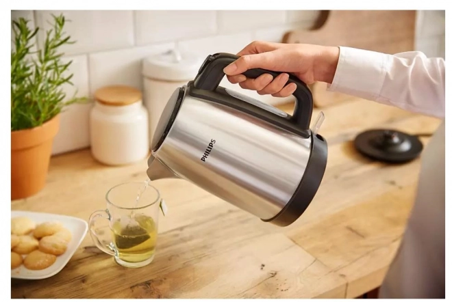 Fierbător din inox 1,7l 2200W