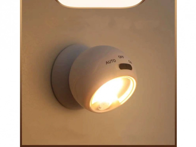 Lampă LED cu senzor de mișcare