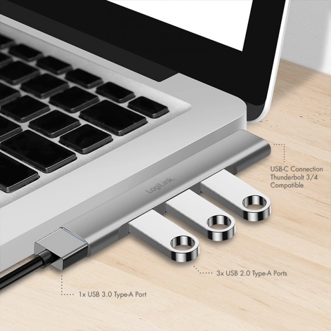 Hub USB-C elegant cu 1x USB-A 3.0 și 3x USB-A 2.0