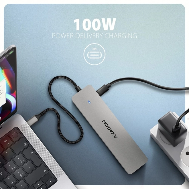 Hub multiport USB 7 în 1 de la Axagon