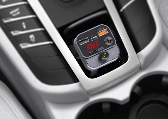 Transmițător Auto FM cu Bluetooth și Încărcător QC3.0
