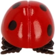 Detalii realiste și suprafață lucioasă