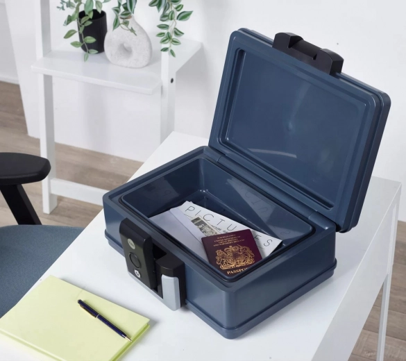 Etanșă la apă până la 72 de ore