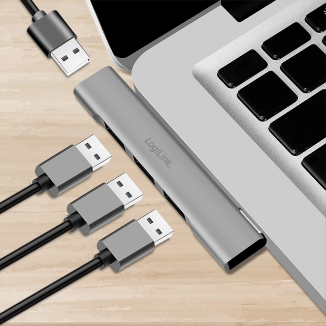 Hub USB-C elegant cu 1x USB-A 3.0 și 3x USB-A 2.0