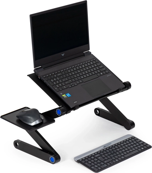 Două suprafețe independente: laptop și mouse