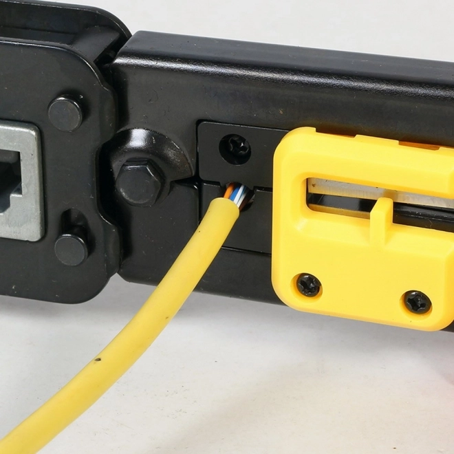 Zacuscator universal pentru RJ45, RJ12, RJ11 Pass-Through