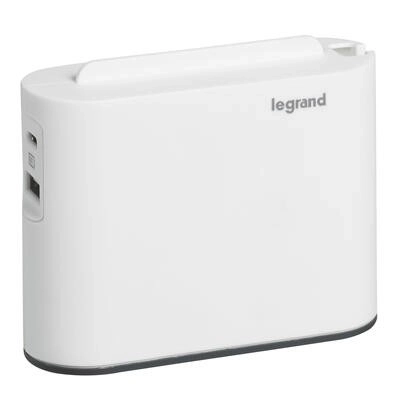 Adaptor 2x 2P + USB AC alb/negru