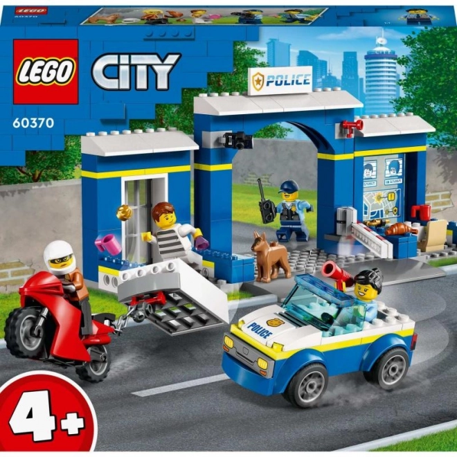 Set LEGO City Post de poliție urmărire