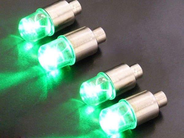 CULORI ALE VENTILELOR LUMINOASE CU SENZOR DE LUMINĂ
