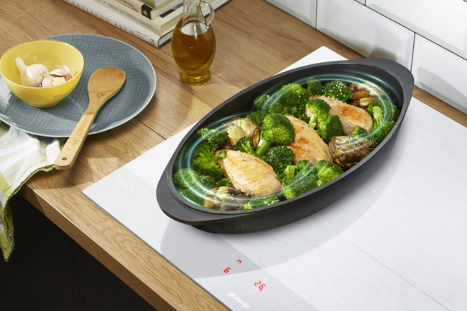 Plită cu inducție Gorenje cu zonă BigZone de 23 cm