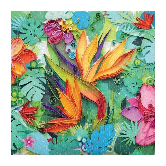 Motiv tropical plin de culori